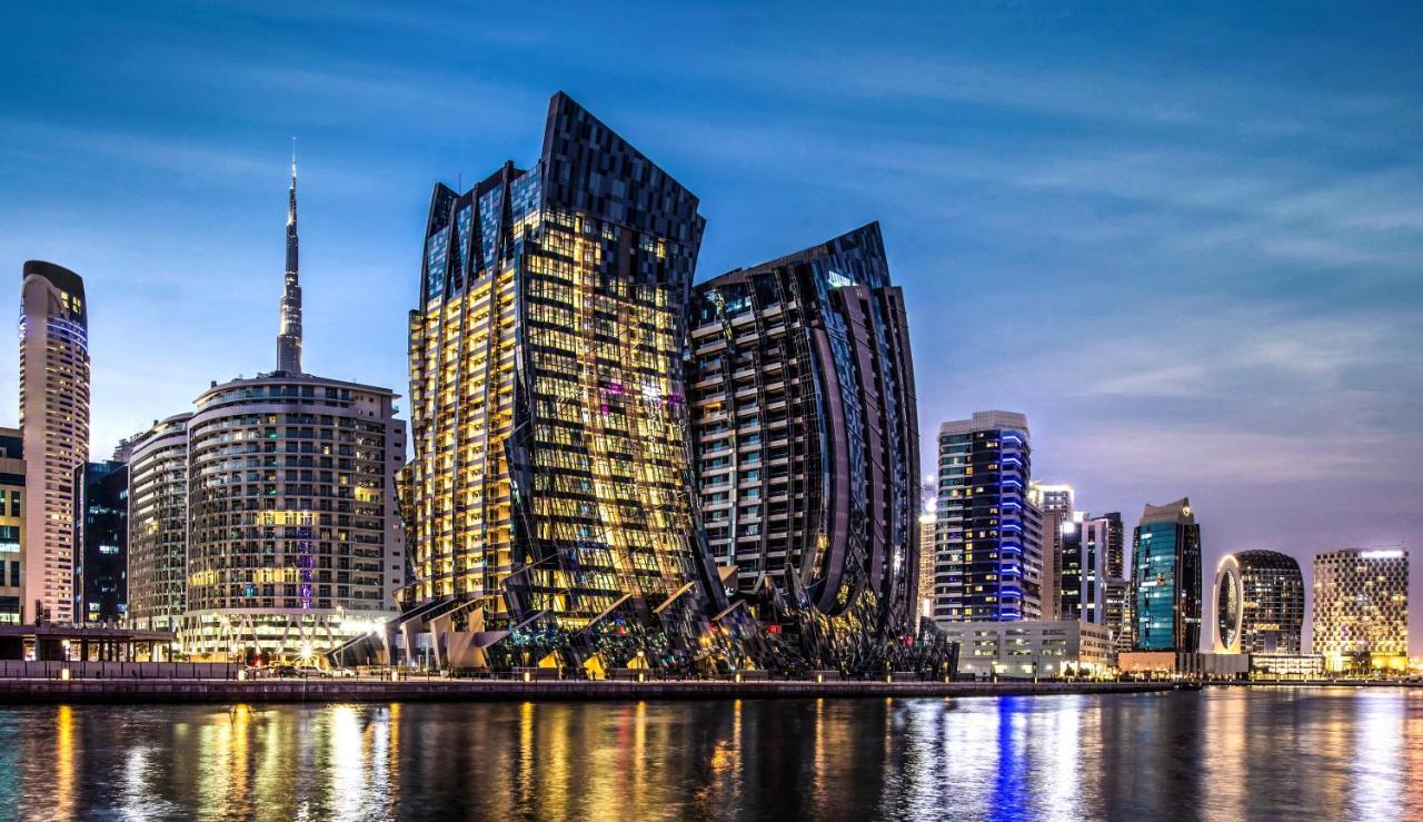 Unlock J One Downtown Dubai Lägenhet Exteriör bild